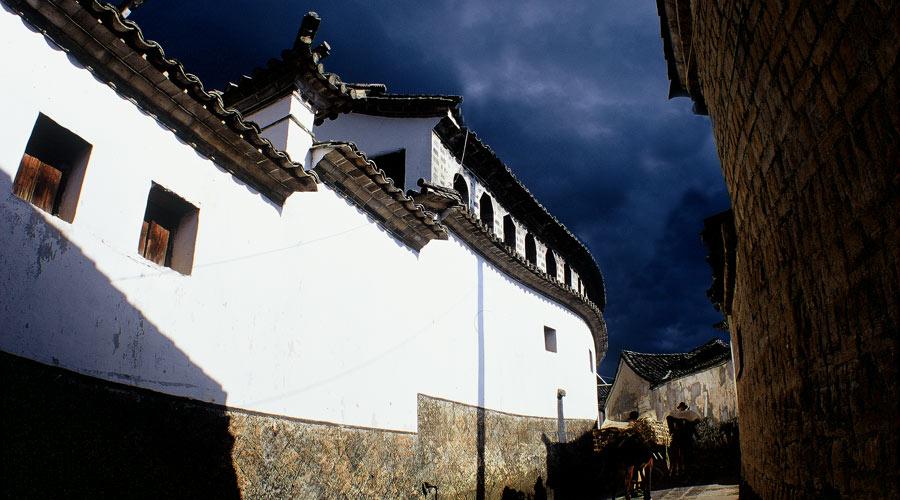 遇见福建:樱花绽放引游人